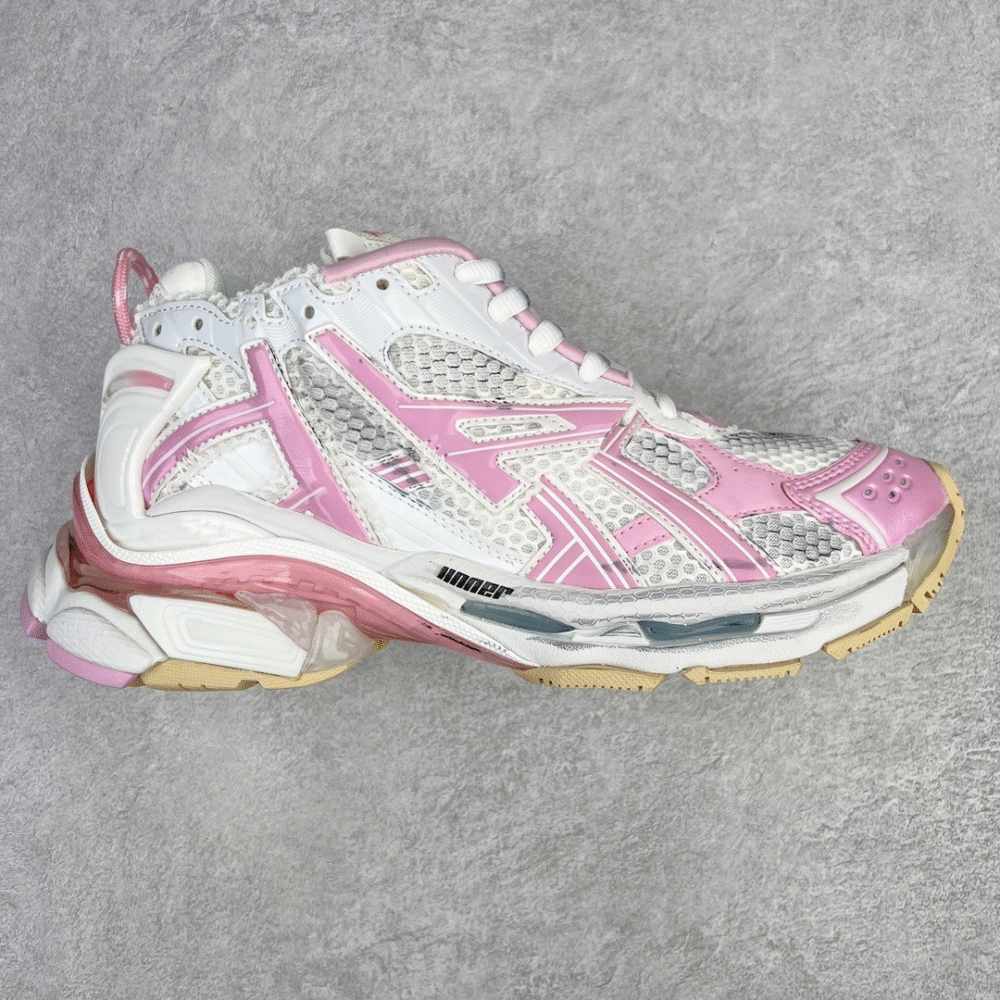 3b731d_ef94d9bb1fe84286bfdcb423bfe58ee4mv2.png Balenciaga Runners Pink White