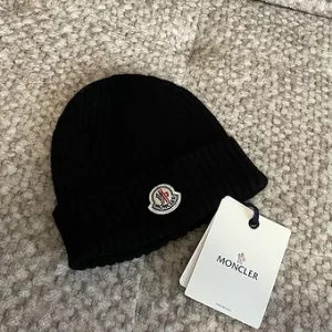 Moncler Beanie black