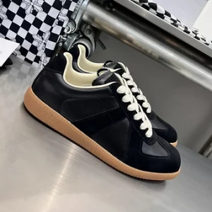Maison Margiela Gats Black