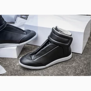 Margiela Futures Black White
