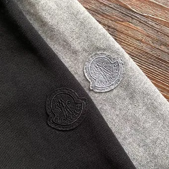 Moncler Crewneck black red