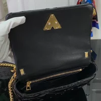 LV Go-14 Twist MM M25046 Black