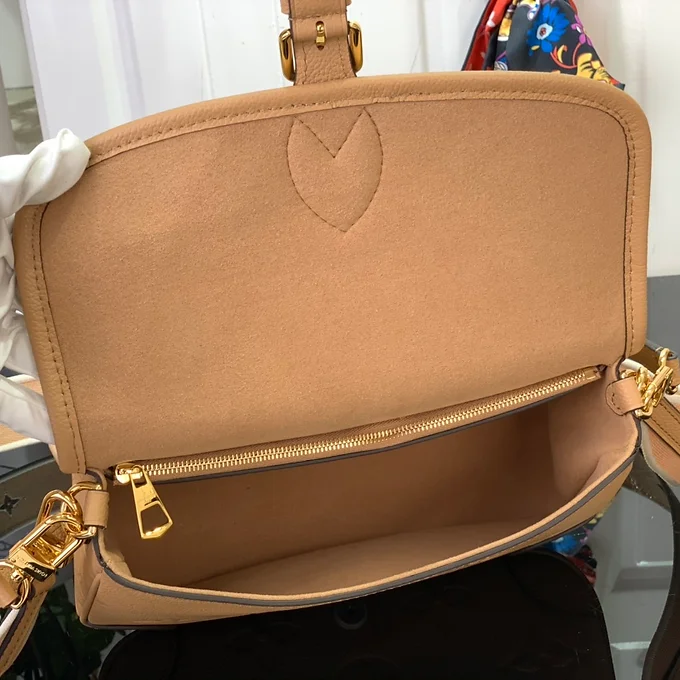LV Bag small elegante