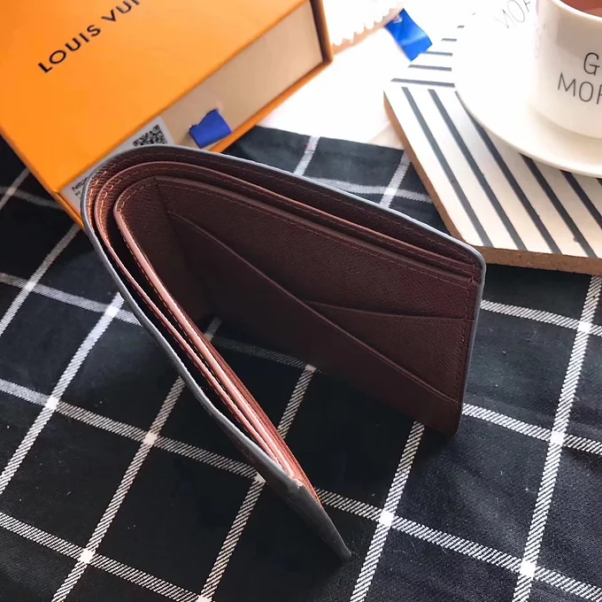 5c0623_80229284cc144e9981fb1e82907324d0~mv2 LV classic wallet brown