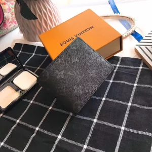 LV classic wallet black