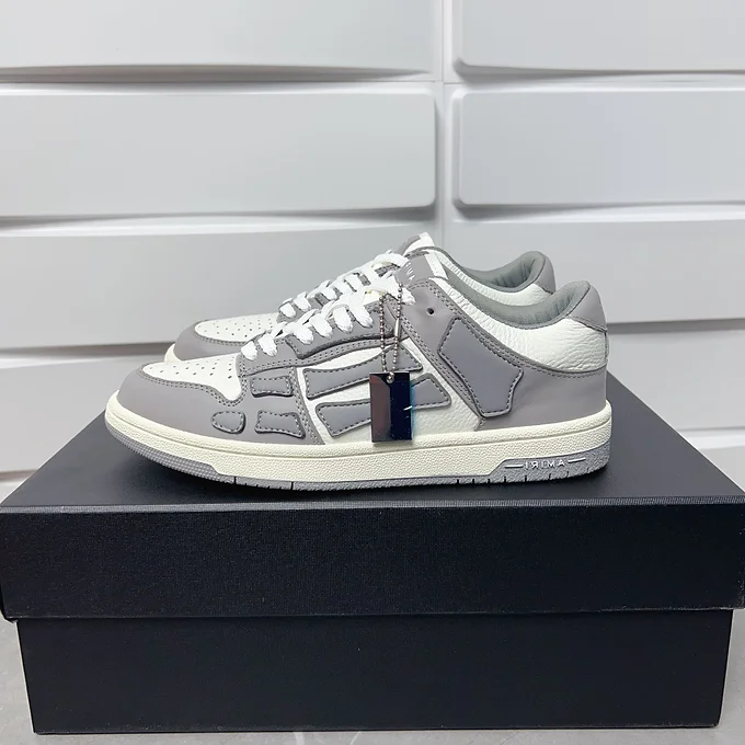 5c0623_89b4e9f7203c4b00b045b6380bd109c1~mv2 Amiri Lows Gray