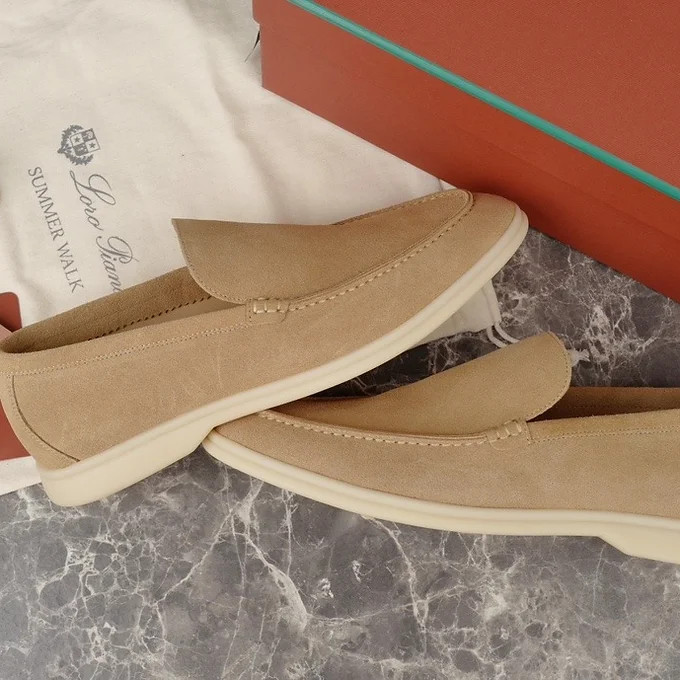 73b216_c45e53d164fb403a8ea04a6021ee62a0~mv2 Loro Piana Beige
