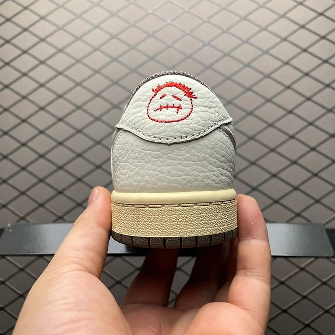 cad729_7e63babd9cb448898971da4165997cb7~mv2 Air Jordan 1 Low Travis Scott Reverse Mocha