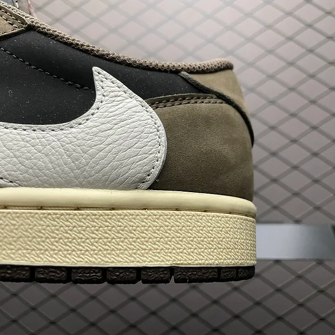 Air jordan 1 x travis scott low