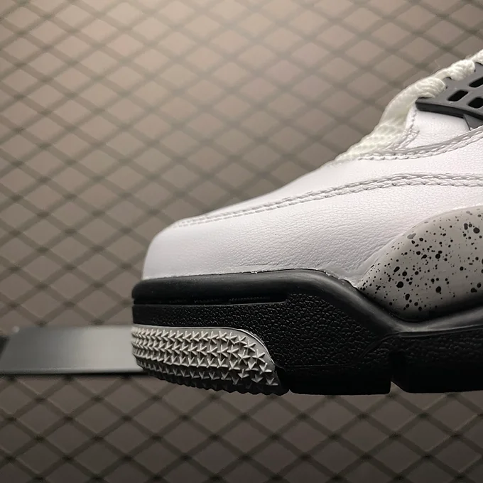 Nike Air Jordan 4 cement