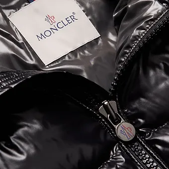 cad729_e2e747dead754d228073a232a1881961~mv2 Moncler Maya Black