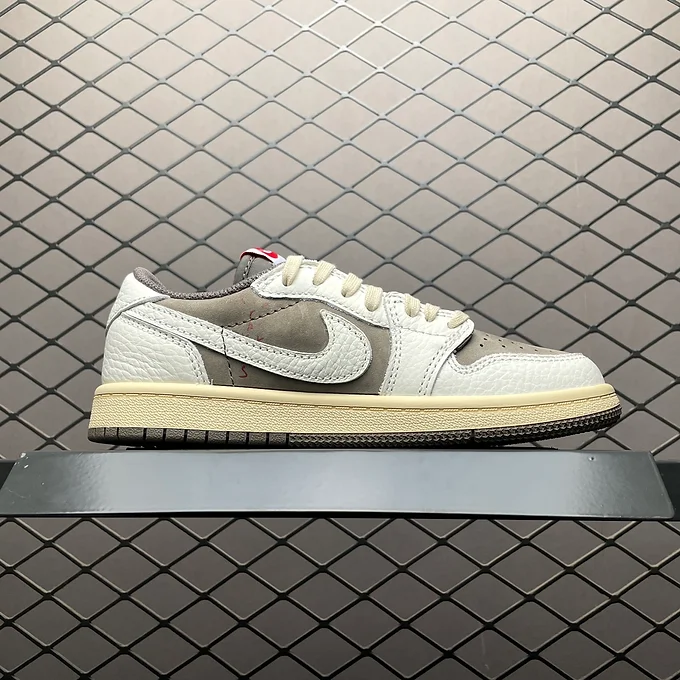 cad729_f2963b7e4f3041a2a67ca60c0a0e87ff~mv2 Air Jordan 1 Low Travis Scott Reverse Mocha