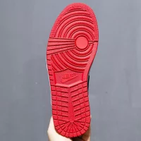 Air jordan 1 patent leather black and red