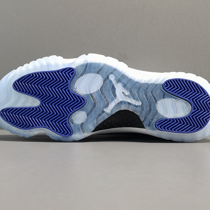d39d3d_1c45f29ed4f644d6b6324394a6e709c8~mv2 Air jordan 11 concord