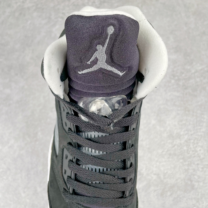 d39d3d_246df54a61b040eab51cf236aacbed3a~mv2 Air jordan 5 moonlight