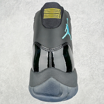 Air jordan 11 gamma blue