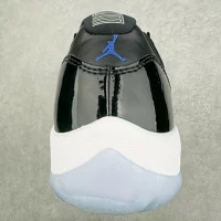 Air jordan 11 space jam low