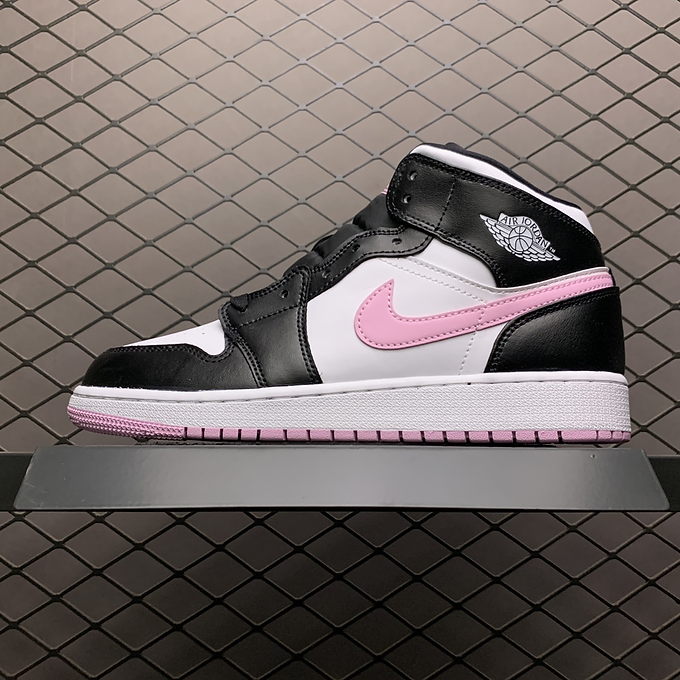 d39d3d_3f2245b3b1854985ac90a7622264f7ad~mv2 (1) Jordan 1 arctic pink
