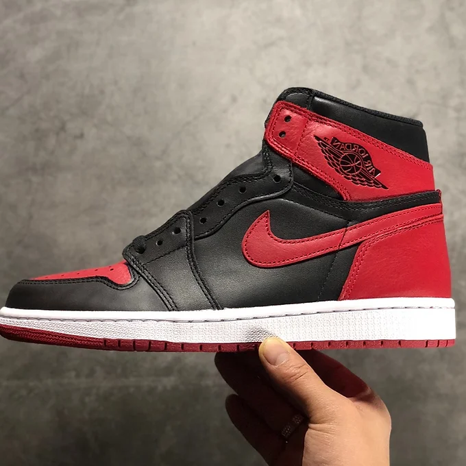 Air jordan 1 black and red