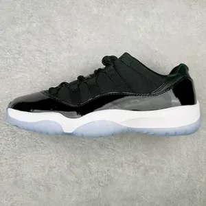 Air jordan 11 space jam low