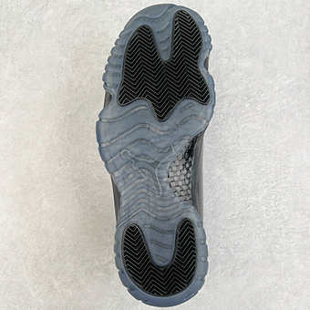 d39d3d_70615d14a4574cf7a466942954611f3d~mv2 Air jordan 11 cap and gown