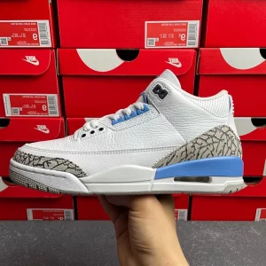 Air jordan 3 north carolina blue