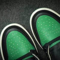 Jordan 1 black and green toe