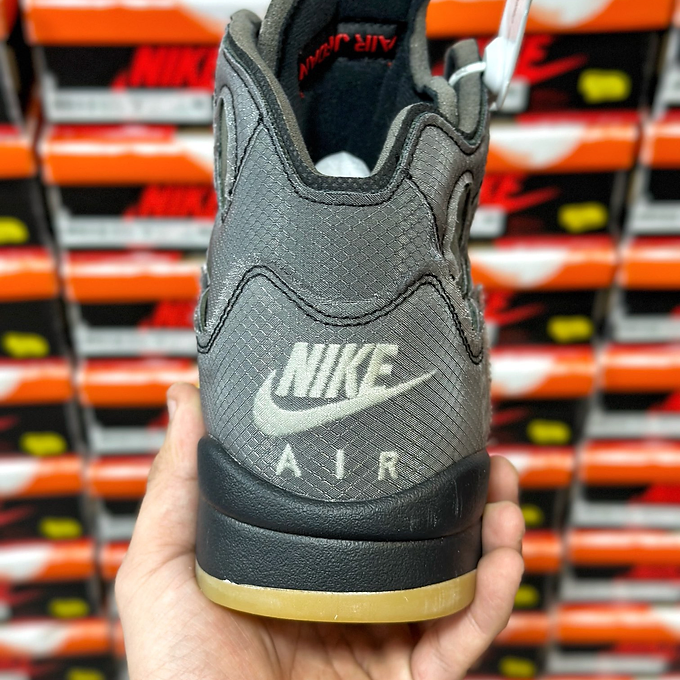 d39d3d_b80c279ce5484705bf61e2a6440c9477~mv2 Air jordan 5 x OFF WHITE SP