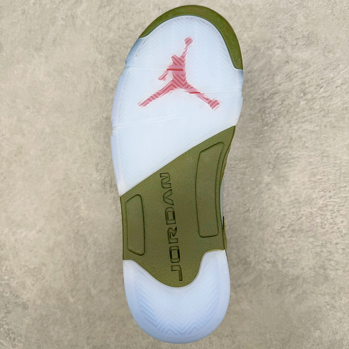 d39d3d_ea50585058544391a71d14fc72677746~mv2 Air jordan 5 olive