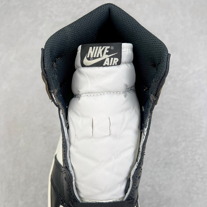 Jordan 1 Mocha
