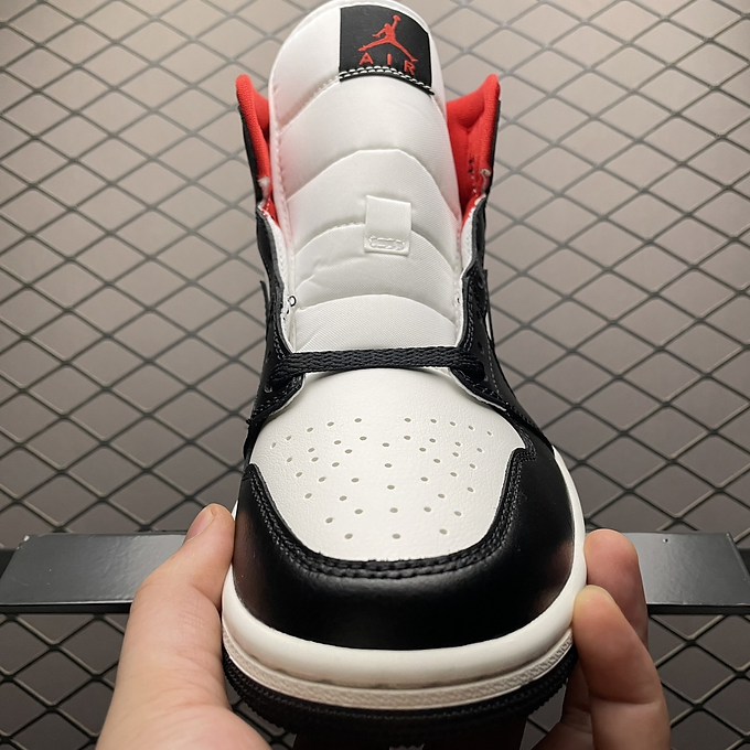 Jordan 1 gym red panda