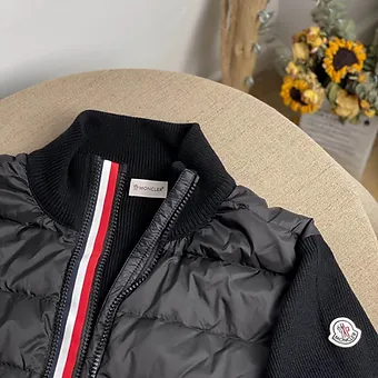 3b731d_20b45d6c4e67441f9edad0da062ee247~mv2 Moncler Zip Vests