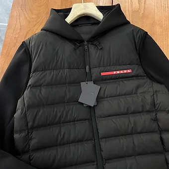 3b731d_73852f0c61d141c9afc98f9b6dd21f3d~mv2 Prada Zip Vest Black