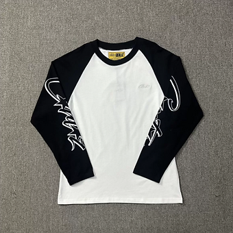3b731d_76a030a4b3a0487e81499f7bf02add1b~mv2 Corteiz Longsleeve Black