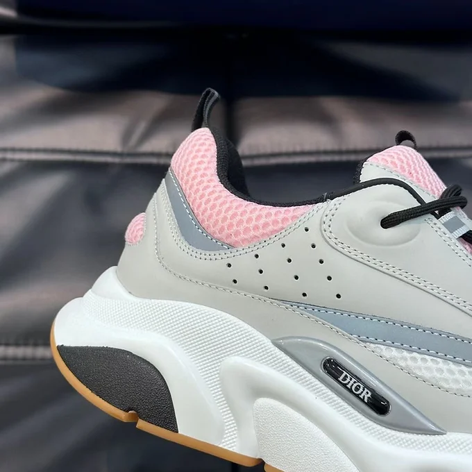 3b731d_b84a7771ad5942a5b83d1bfbb2883acb~mv2 Dior B22 grey pale pink