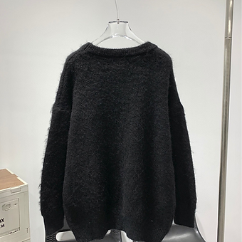 3b731d_e323bcb1e8f640349ffd0d3acc9e3b92~mv2 Yves Saint Laurent Knit