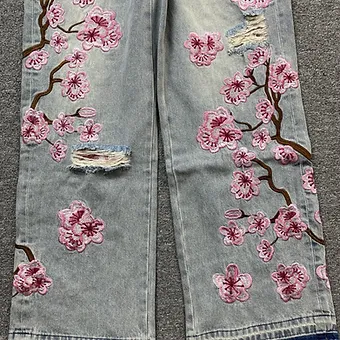 5c0623_143f71903ee649aab594f2c2fef60bdc~mv2 Purple jeans bright summer