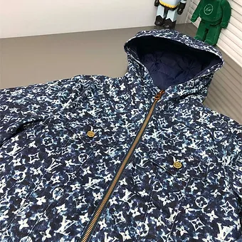 5c0623_59fd93b2eab2473fa487e8f778f43ed7~mv2 Louis Vuitton V1 Monogram Jacket