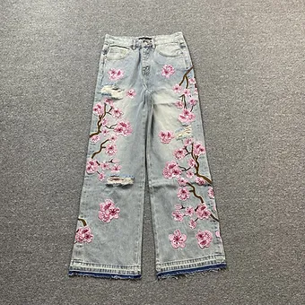 5c0623_5f2f4384fbe9436f99ef233382334541~mv2 Purple jeans bright summer