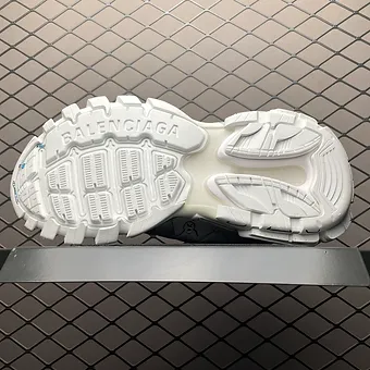 5c0623_7228790110504ab3a10880d016b10c47~mv2 Balenciaga Tracks white babyblue