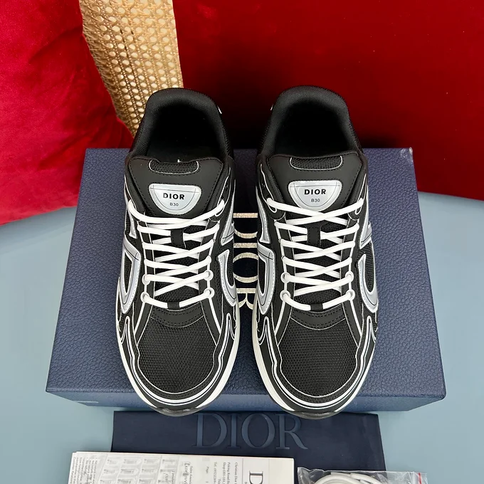 5c0623_7840bd8783544e288f507b6a02c55874~mv2 Dior B30 black and white