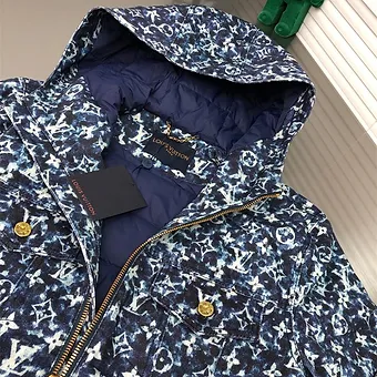 5c0623_b00e0b32c9334aa5a491f13699cb9124~mv2 Louis Vuitton V1 Monogram Jacket