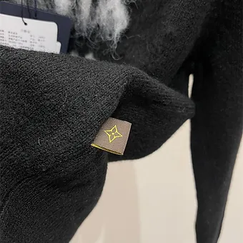 LV 1V Sweater Top Version Black