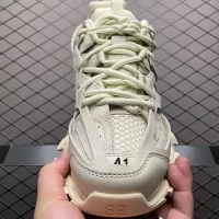 Balenciaga Tracks beige