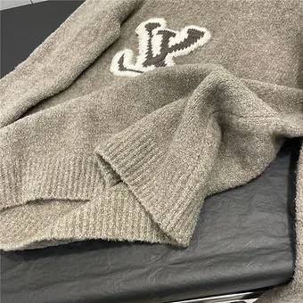 5c0623_d9c66a11d4f549e8bc58e33a7d475058~mv2 Louis Vuitton sweater 2023fw dark brown