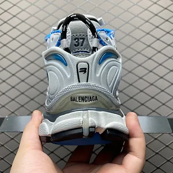 5c0623_e69c22b66ca5437d83ff95b91fa82e89~mv2 Balenciaga Runners Blue Stripped
