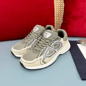 Dior B30 desert olive
