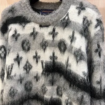 Louis Vuitton Sweater V1