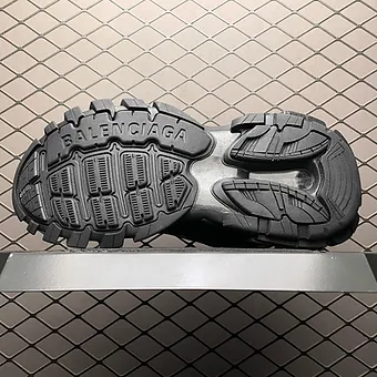 BALENCIAGA TRACK WHITE BLACK VERSION