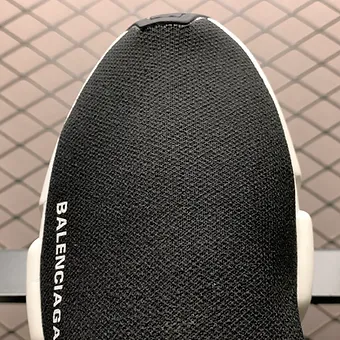 Balenciaga Speed TRAINER red